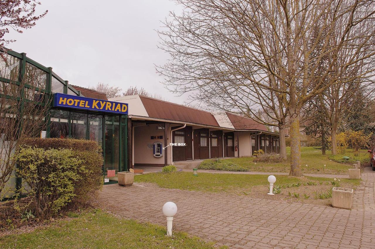 Kyriad Reims Est - Parc Expositions Eksteriør billede